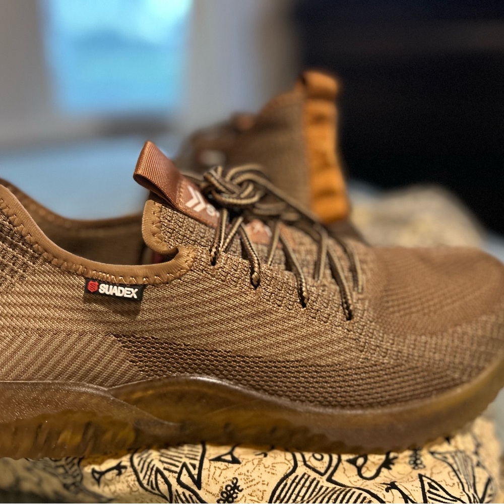 Men's Brown Athletic Shoes